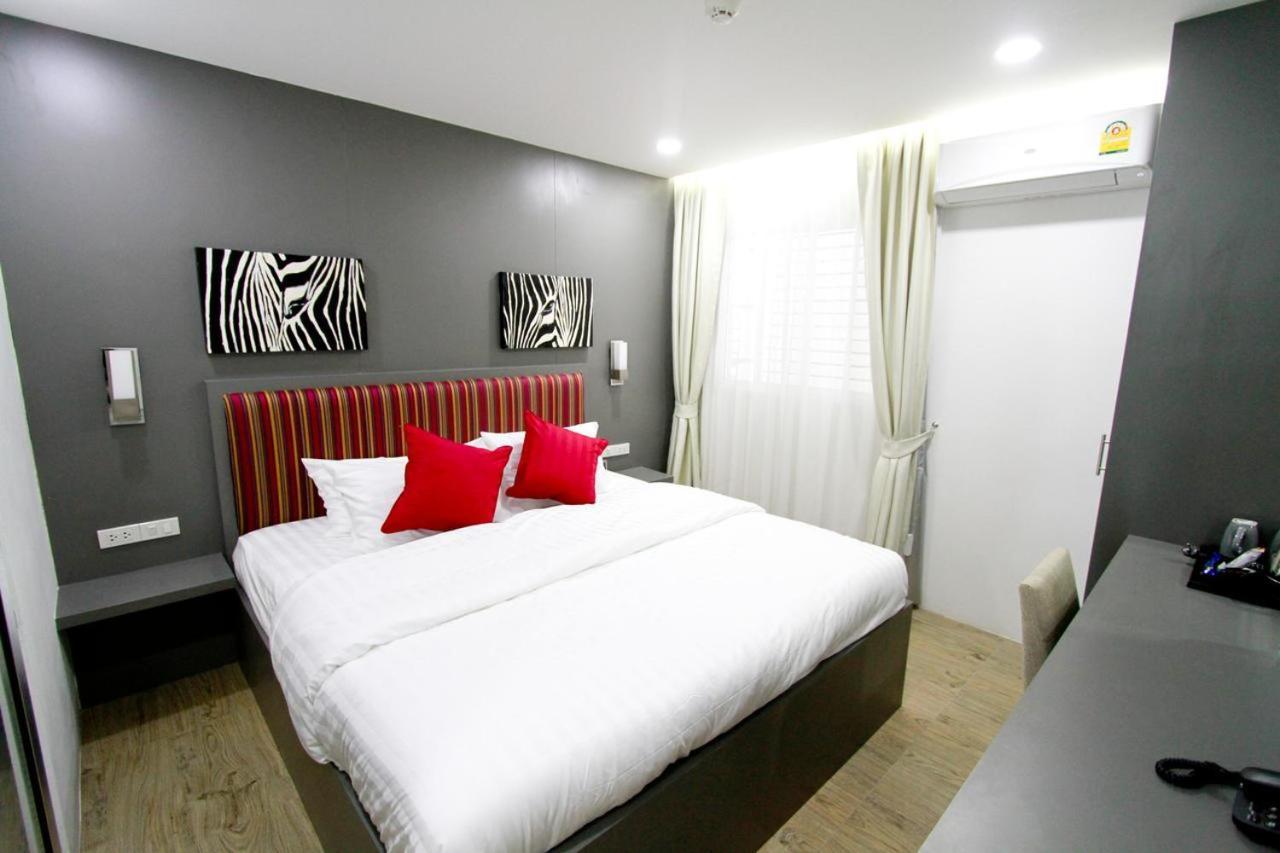 Zen Hotel Sukhumvit 20 Бангкок Экстерьер фото